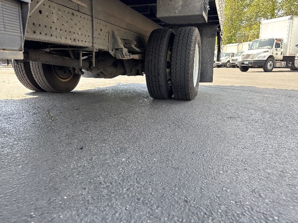 Light Duty Box Truck-Light and Medium Duty Trucks-Isuzu-2021-NPR-Kent-WA-37,401\n\t\tmiles-$ 55,500 - Image 5