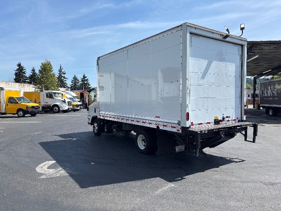 Light Duty Box Truck-Light and Medium Duty Trucks-Isuzu-2021-NPR-Kent-WA-37,401\n\t\tmiles-$ 55,500 - Image 6