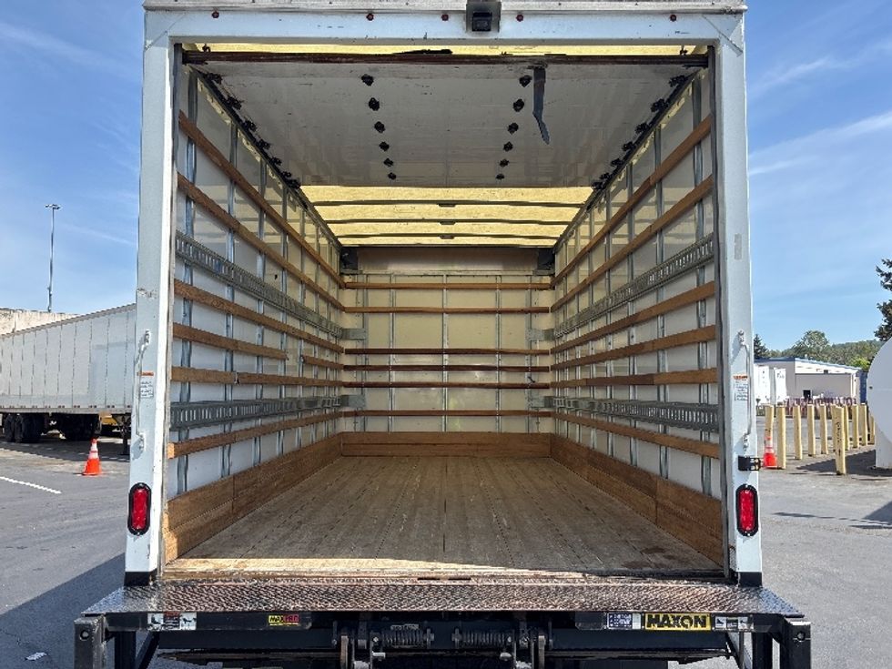Light Duty Box Truck-Light and Medium Duty Trucks-Isuzu-2021-NPR-Kent-WA-37,401\n\t\tmiles-$ 55,500 - Image 8