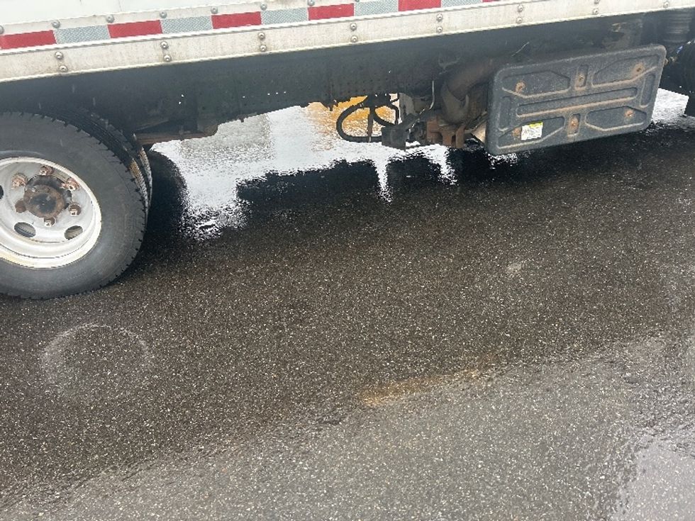 Light Duty Box Truck-Light and Medium Duty Trucks-Isuzu-2021-NPR-Londonderry-NH-200,574\n\t\tmiles-$ 23,250 - Image 13