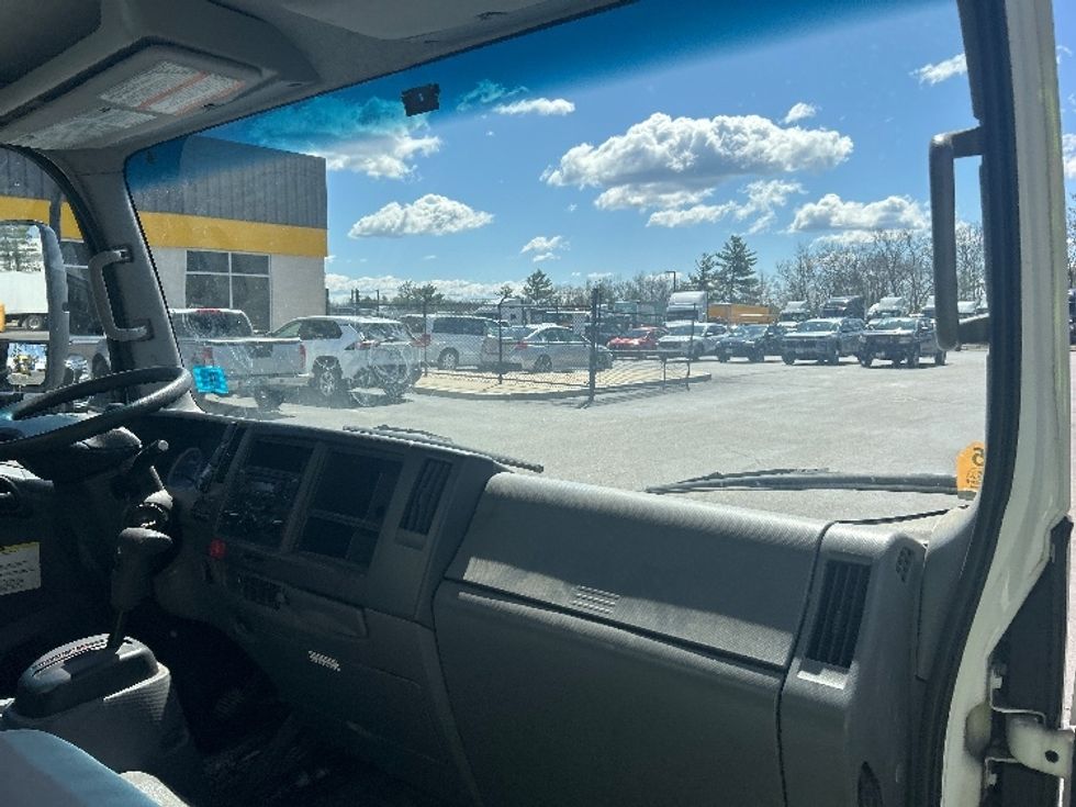 Light Duty Box Truck-Light and Medium Duty Trucks-Isuzu-2021-NPR-Londonderry-NH-200,574\n\t\tmiles-$ 23,250 - Image 20