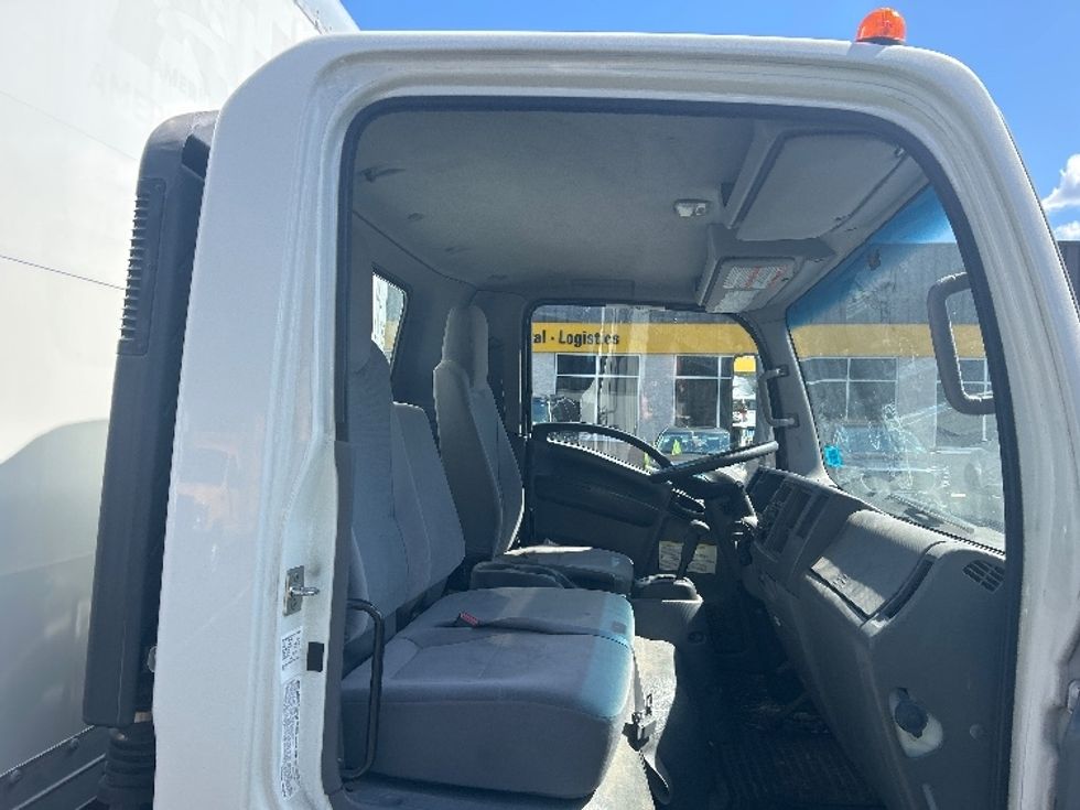 Light Duty Box Truck-Light and Medium Duty Trucks-Isuzu-2021-NPR-Londonderry-NH-200,574\n\t\tmiles-$ 23,250 - Image 21