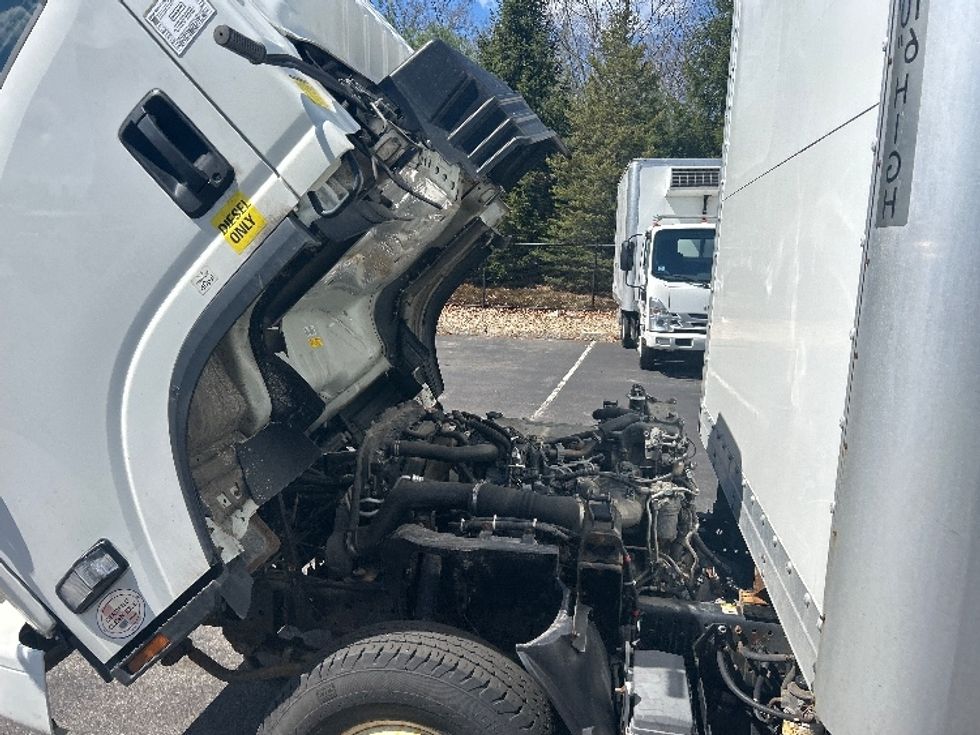 Light Duty Box Truck-Light and Medium Duty Trucks-Isuzu-2021-NPR-Londonderry-NH-200,574\n\t\tmiles-$ 23,250 - Image 22