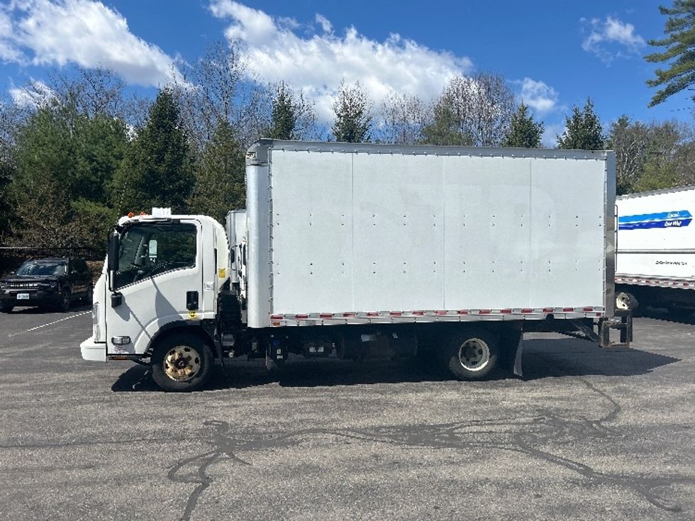 Light Duty Box Truck-Light and Medium Duty Trucks-Isuzu-2021-NPR-Londonderry-NH-200,574\n\t\tmiles-$ 23,250 - Image 4