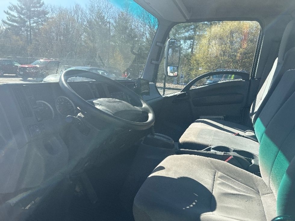 Light Duty Box Truck-Light and Medium Duty Trucks-Isuzu-2021-NPR-Londonderry-NH-206,457\n\t\tmiles-$ 23,250 - Image 16