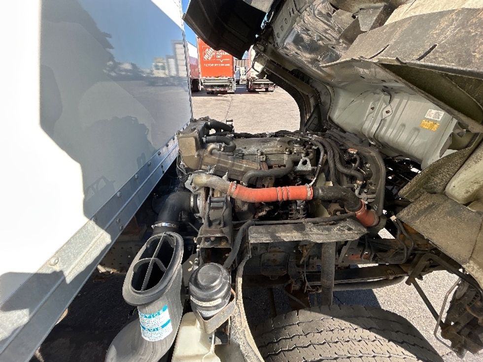 Light Duty Box Truck-Light and Medium Duty Trucks-Isuzu-2021-NPR-Londonderry-NH-206,457\n\t\tmiles-$ 23,250 - Image 23