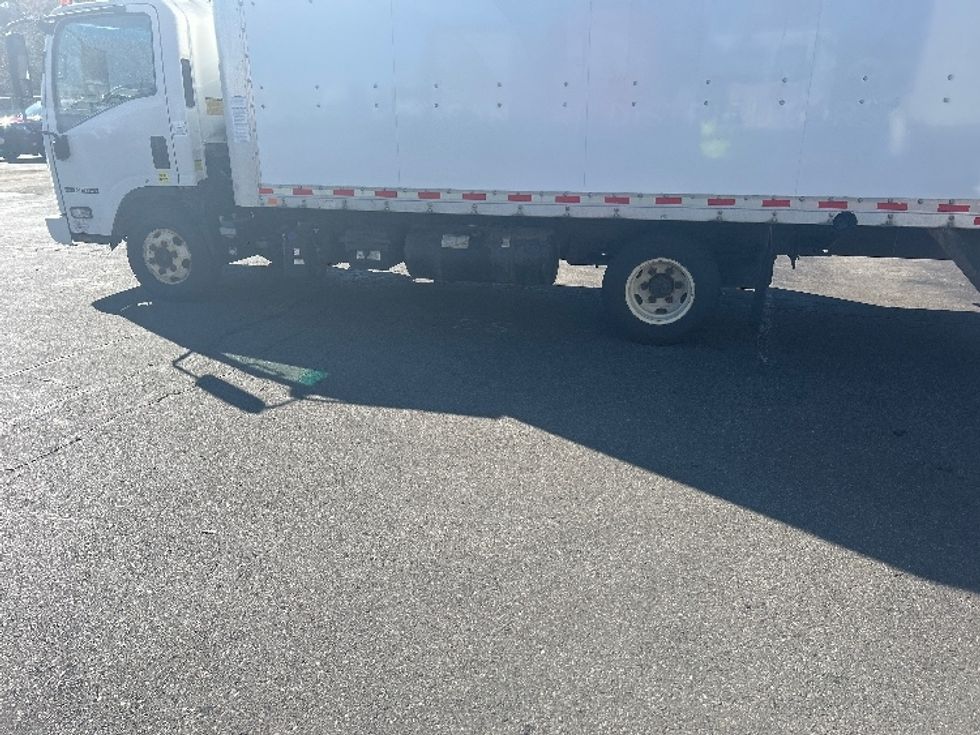Light Duty Box Truck-Light and Medium Duty Trucks-Isuzu-2021-NPR-Londonderry-NH-206,457\n\t\tmiles-$ 23,250 - Image 5