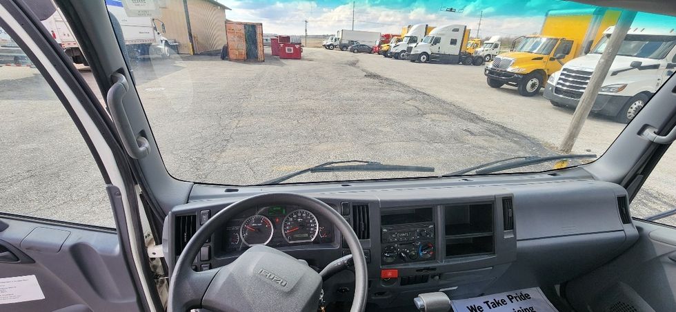 Light Duty Box Truck-Light and Medium Duty Trucks-Isuzu-2021-NPR-Louisville-KY-190,344\n\t\tmiles-$ 23,500 - Image 18