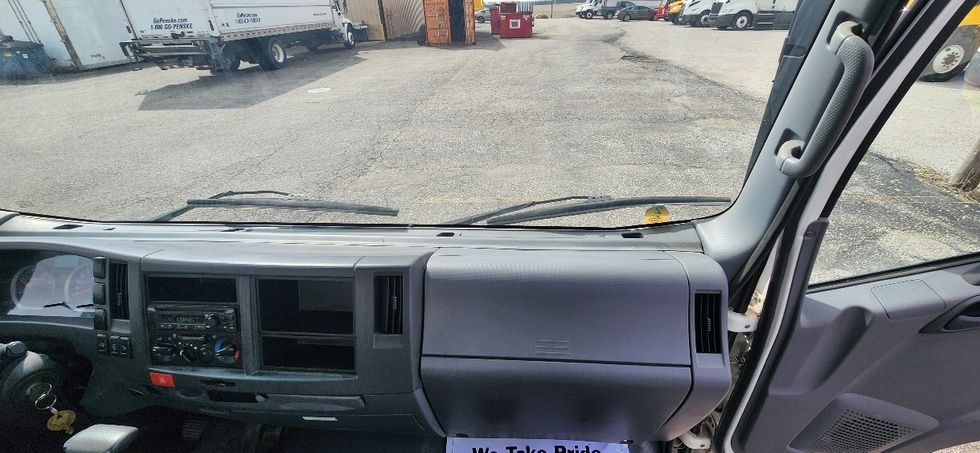 Light Duty Box Truck-Light and Medium Duty Trucks-Isuzu-2021-NPR-Louisville-KY-190,344\n\t\tmiles-$ 23,500 - Image 20