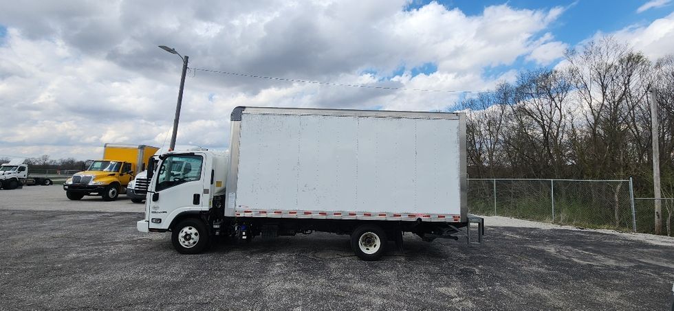 Light Duty Box Truck-Light and Medium Duty Trucks-Isuzu-2021-NPR-Louisville-KY-190,344\n\t\tmiles-$ 23,500 - Image 4