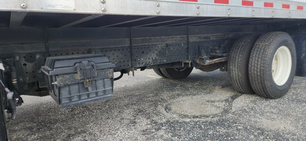 Light Duty Box Truck-Light and Medium Duty Trucks-Isuzu-2021-NPR-Louisville-KY-190,344\n\t\tmiles-$ 23,500 - Image 5