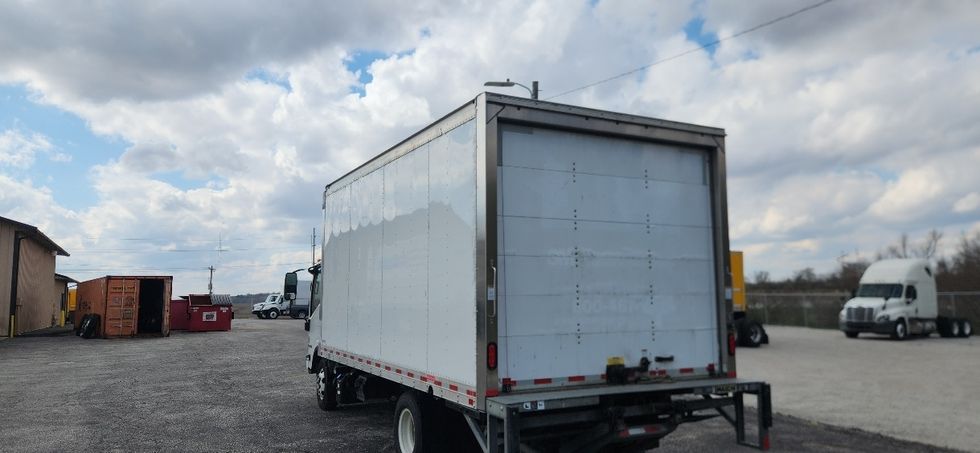 Light Duty Box Truck-Light and Medium Duty Trucks-Isuzu-2021-NPR-Louisville-KY-190,344\n\t\tmiles-$ 23,500 - Image 6
