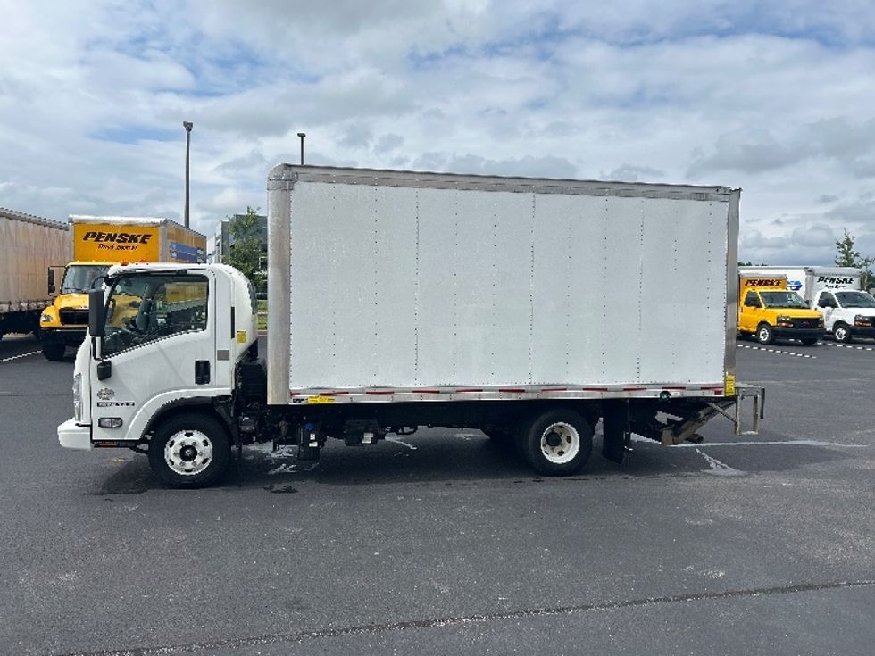 Light Duty Box Truck-Light and Medium Duty Trucks-Isuzu-2021-NPR-Madison-AL-26,685\n\t\tmiles-$ 58,750 - Image 4