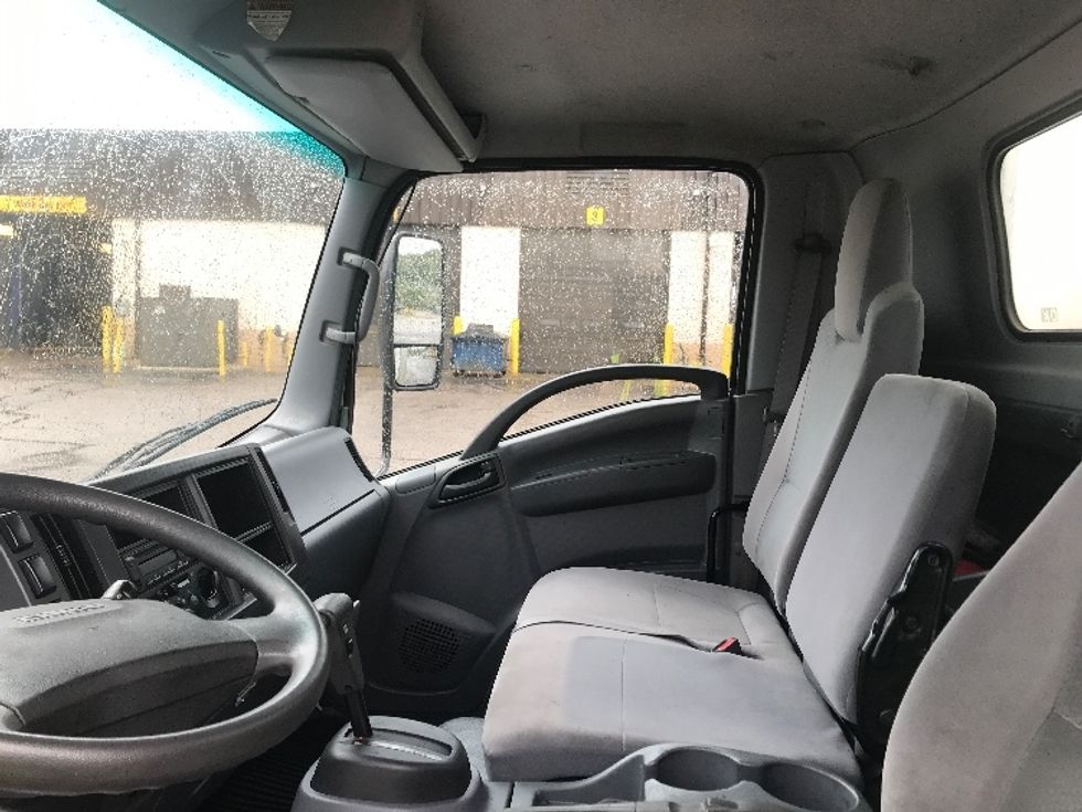 Light Duty Box Truck-Light and Medium Duty Trucks-Isuzu-2021-NPR-Memphis-TN-140,256\n\t\tmiles-$ 36,500 - Image 17