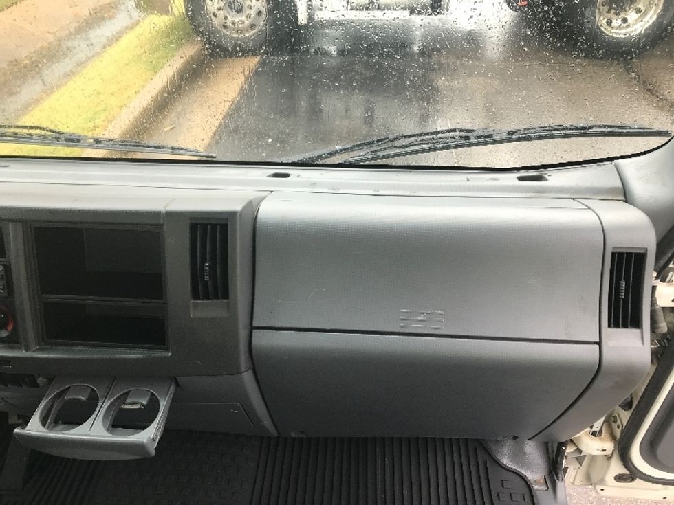 Light Duty Box Truck-Light and Medium Duty Trucks-Isuzu-2021-NPR-Memphis-TN-140,256\n\t\tmiles-$ 36,500 - Image 19