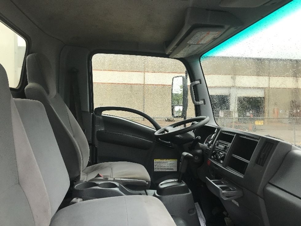Light Duty Box Truck-Light and Medium Duty Trucks-Isuzu-2021-NPR-Memphis-TN-140,256\n\t\tmiles-$ 36,500 - Image 20