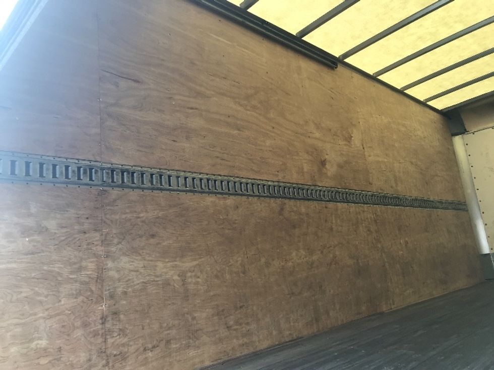 Light Duty Box Truck-Light and Medium Duty Trucks-Isuzu-2021-NPR-Memphis-TN-140,256\n\t\tmiles-$ 36,500 - Image 9