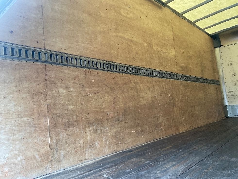 Light Duty Box Truck-Light and Medium Duty Trucks-Isuzu-2021-NPR-Memphis-TN-142,841\n\t\tmiles-$ 36,000 - Image 10