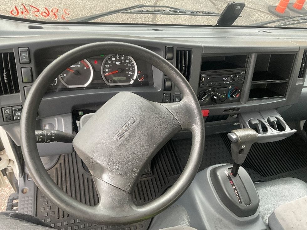 Light Duty Box Truck-Light and Medium Duty Trucks-Isuzu-2021-NPR-Memphis-TN-142,841\n\t\tmiles-$ 36,000 - Image 17