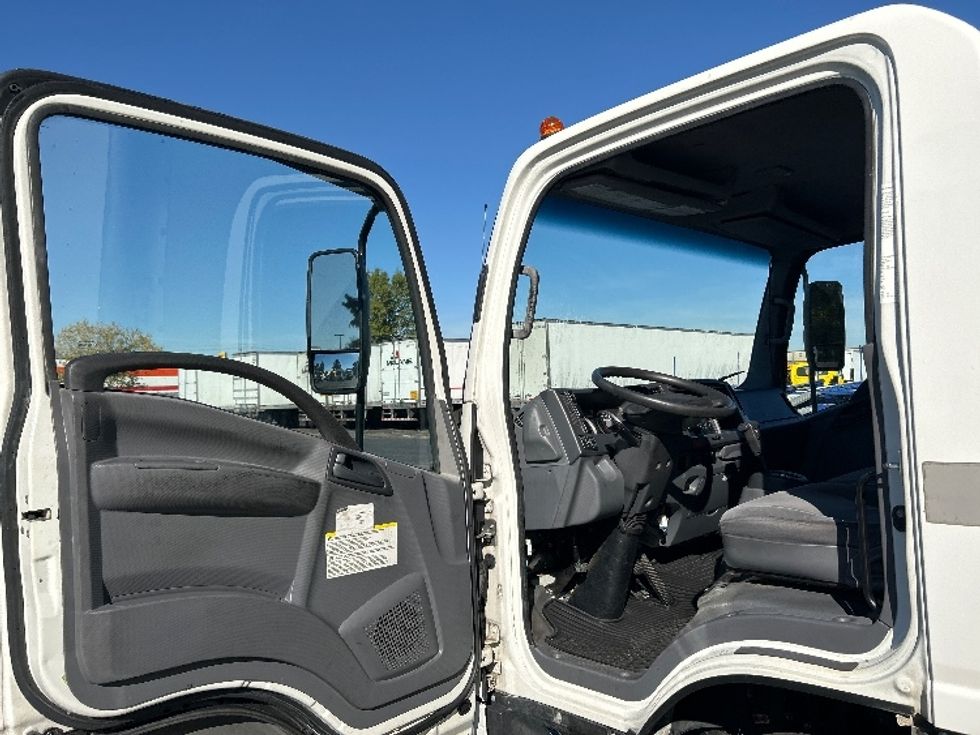 Light Duty Box Truck-Light and Medium Duty Trucks-Isuzu-2021-NPR-Memphis-TN-146,560\n\t\tmiles-$ 33,750 - Image 15