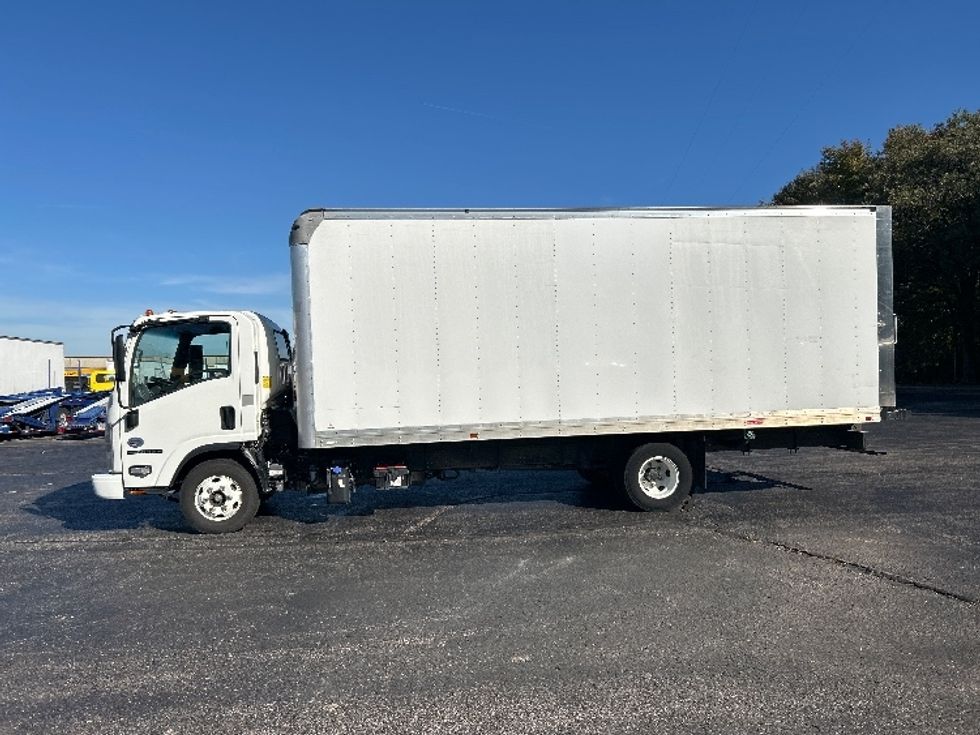 Light Duty Box Truck-Light and Medium Duty Trucks-Isuzu-2021-NPR-Memphis-TN-146,560\n\t\tmiles-$ 33,750 - Image 4