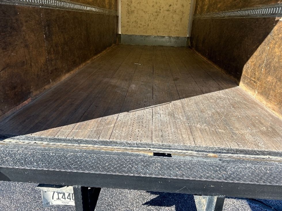 Light Duty Box Truck-Light and Medium Duty Trucks-Isuzu-2021-NPR-Memphis-TN-146,560\n\t\tmiles-$ 33,750 - Image 9