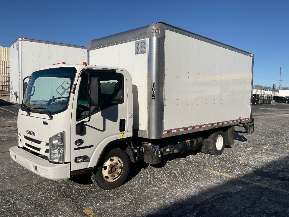 2021 Isuzu NPR photo 2