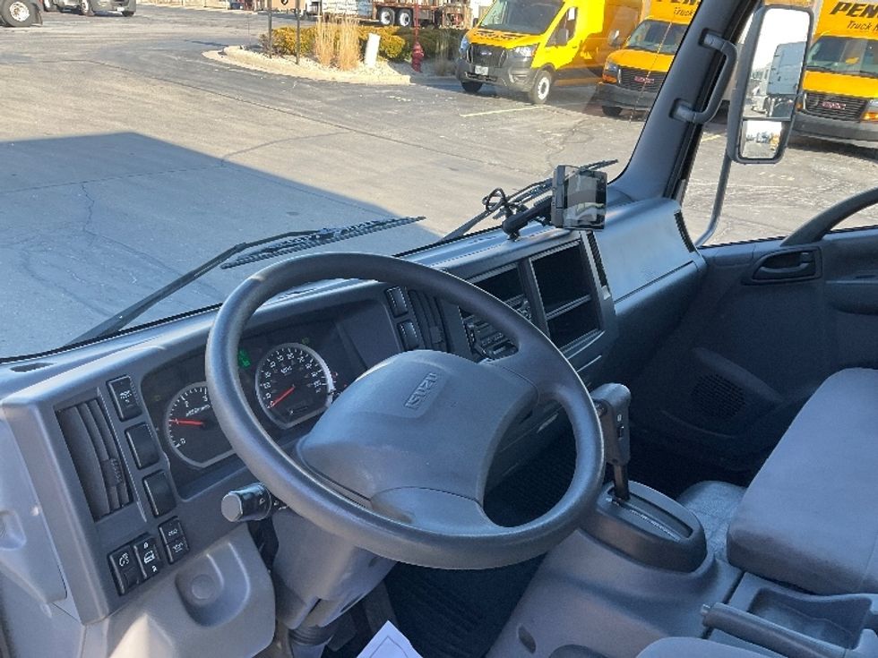 Light Duty Box Truck-Light and Medium Duty Trucks-Isuzu-2021-NPR-Milwaukee-WI-295,300\n\t\tmiles-$ 27,500 - Image 16