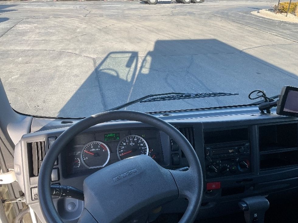 Light Duty Box Truck-Light and Medium Duty Trucks-Isuzu-2021-NPR-Milwaukee-WI-295,300\n\t\tmiles-$ 27,500 - Image 17