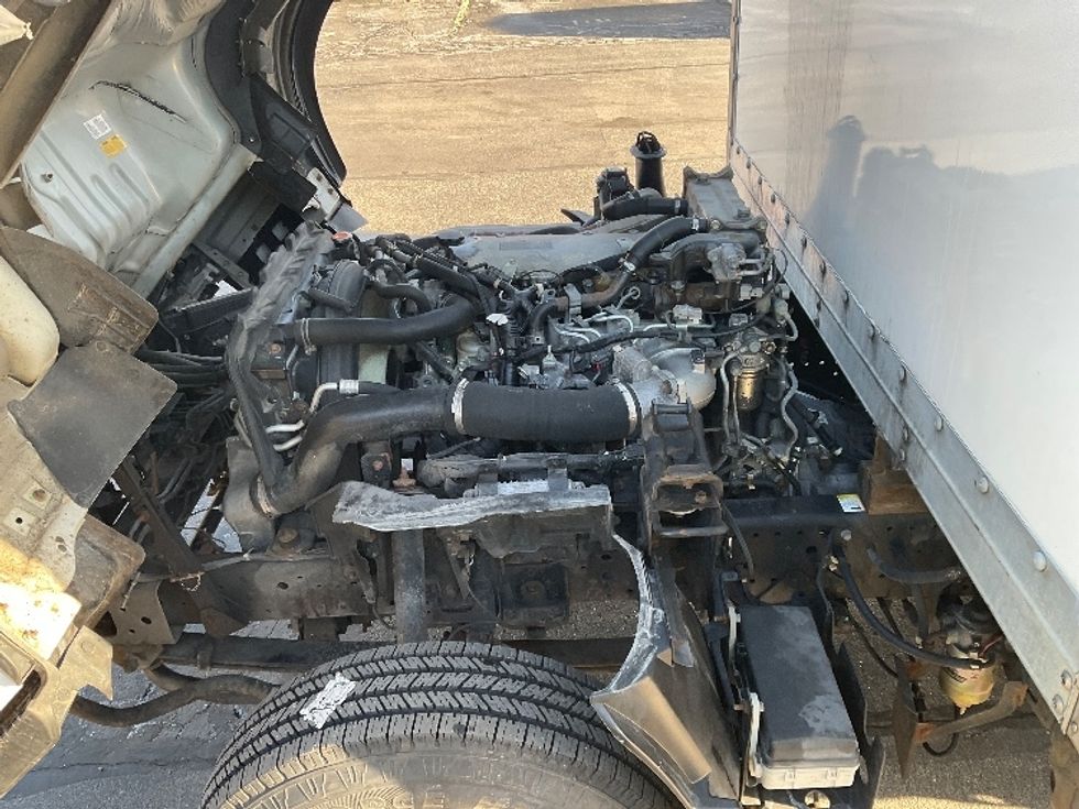 Light Duty Box Truck-Light and Medium Duty Trucks-Isuzu-2021-NPR-Milwaukee-WI-295,300\n\t\tmiles-$ 27,500 - Image 23