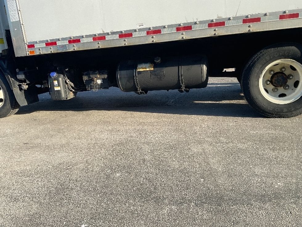 Light Duty Box Truck-Light and Medium Duty Trucks-Isuzu-2021-NPR-Milwaukee-WI-295,300\n\t\tmiles-$ 27,500 - Image 5