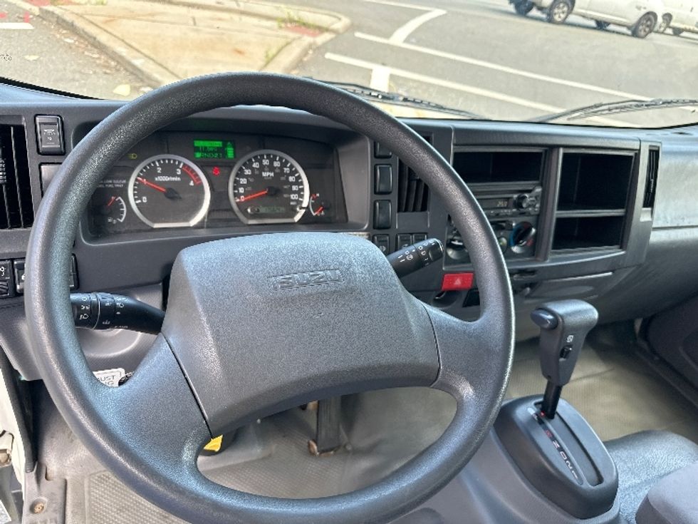 Light Duty Box Truck-Light and Medium Duty Trucks-Isuzu-2021-NPR-North Bergen-NJ-175,841\n\t\tmiles-$ 31,500 - Image 17