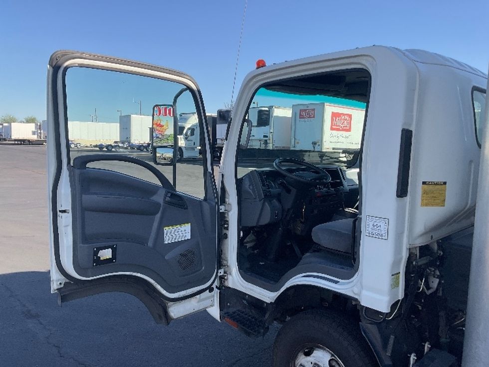 Light Duty Box Truck-Light and Medium Duty Trucks-Isuzu-2021-NPR-Phoenix-AZ-216,970\n\t\tmiles-$ 26,250 - Image 16