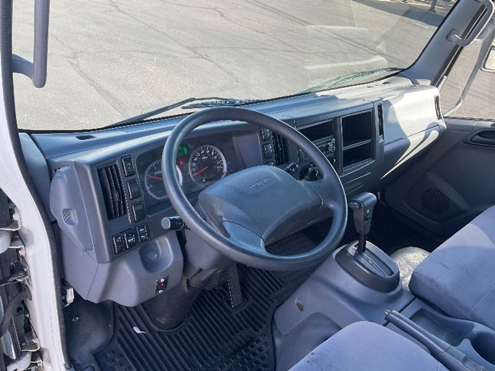 Light Duty Box Truck-Light and Medium Duty Trucks-Isuzu-2021-NPR-Phoenix-AZ-216,970\n\t\tmiles-$ 26,250 - Image 17