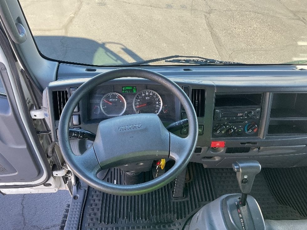 Light Duty Box Truck-Light and Medium Duty Trucks-Isuzu-2021-NPR-Phoenix-AZ-216,970\n\t\tmiles-$ 26,250 - Image 18