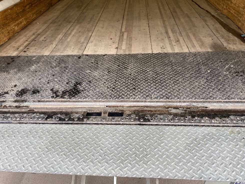 Light Duty Box Truck-Light and Medium Duty Trucks-Isuzu-2021-NPR-Phoenix-AZ-80,615\n\t\tmiles-$ 46,250 - Image 10