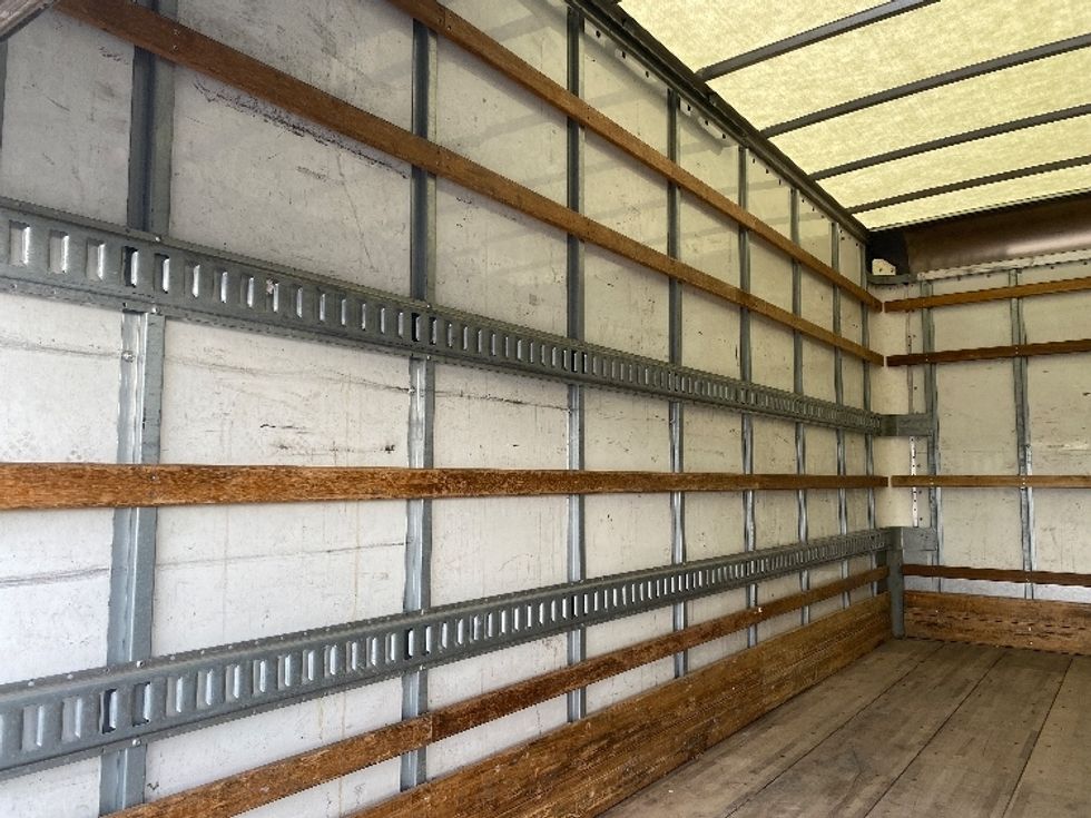 Light Duty Box Truck-Light and Medium Duty Trucks-Isuzu-2021-NPR-Phoenix-AZ-80,615\n\t\tmiles-$ 46,250 - Image 11