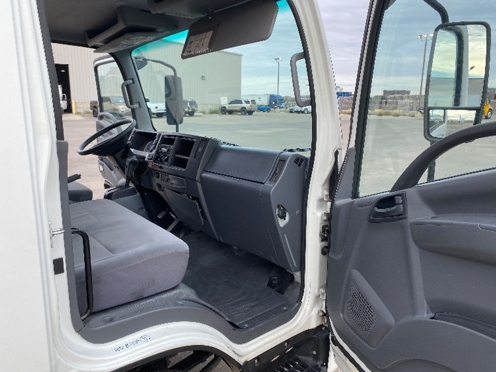 Light Duty Box Truck-Light and Medium Duty Trucks-Isuzu-2021-NPR-Phoenix-AZ-80,615\n\t\tmiles-$ 46,250 - Image 20