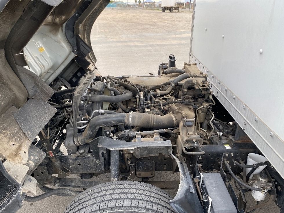 Light Duty Box Truck-Light and Medium Duty Trucks-Isuzu-2021-NPR-Phoenix-AZ-80,615\n\t\tmiles-$ 46,250 - Image 24