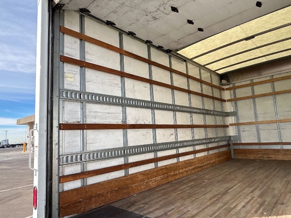 Light Duty Box Truck-Light and Medium Duty Trucks-Isuzu-2021-NPR-Phoenix-AZ-82,414\n\t\tmiles-$ 46,250 - Image 11