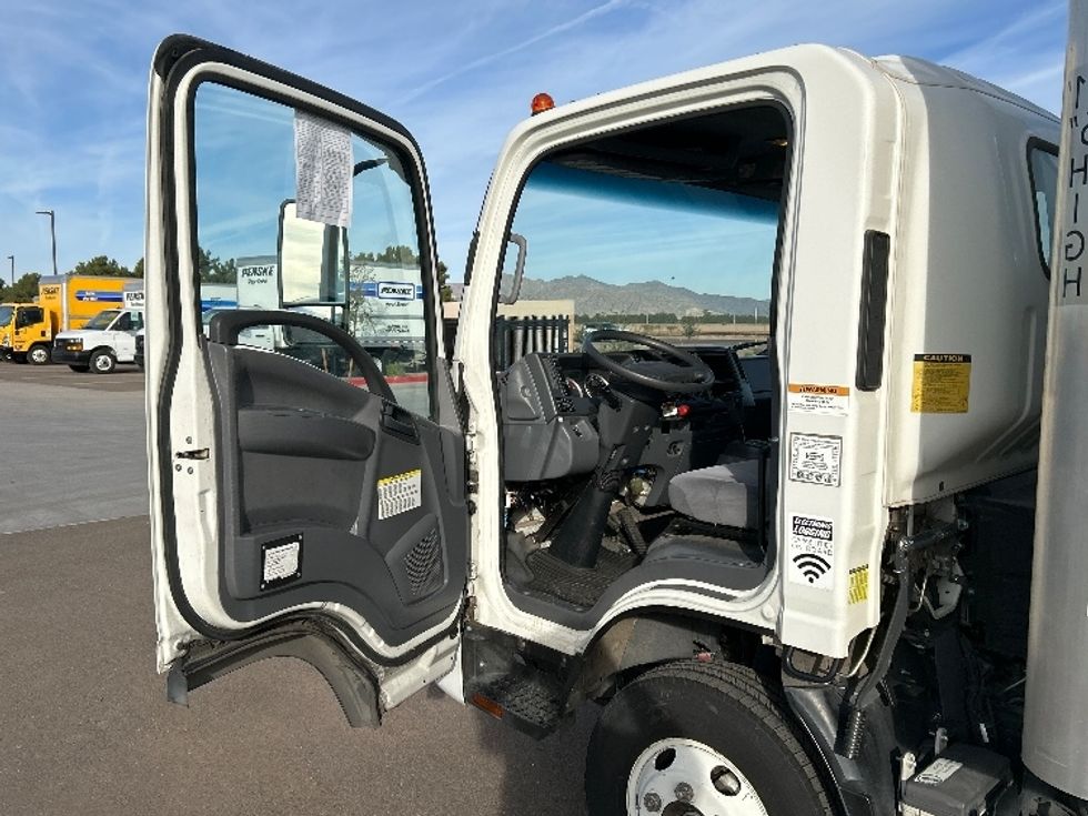 Light Duty Box Truck-Light and Medium Duty Trucks-Isuzu-2021-NPR-Phoenix-AZ-82,414\n\t\tmiles-$ 46,250 - Image 16