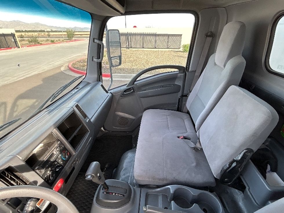 Light Duty Box Truck-Light and Medium Duty Trucks-Isuzu-2021-NPR-Phoenix-AZ-82,414\n\t\tmiles-$ 46,250 - Image 19