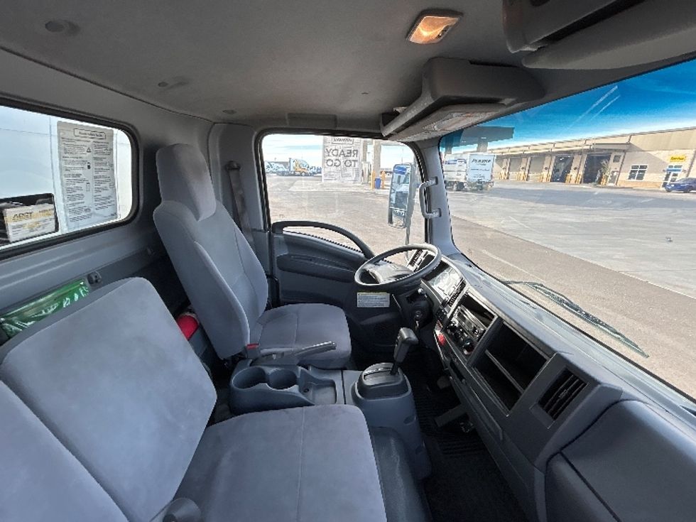 Light Duty Box Truck-Light and Medium Duty Trucks-Isuzu-2021-NPR-Phoenix-AZ-82,414\n\t\tmiles-$ 46,250 - Image 22