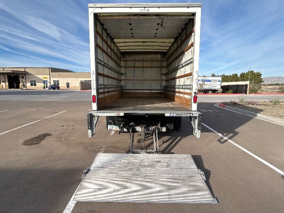 Light Duty Box Truck-Light and Medium Duty Trucks-Isuzu-2021-NPR-Phoenix-AZ-82,414\n\t\tmiles-$ 46,250 - Image 9