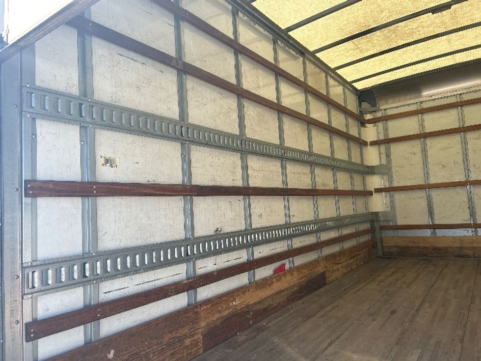 Light Duty Box Truck-Light and Medium Duty Trucks-Isuzu-2021-NPR-Phoenix-AZ-87,499\n\t\tmiles-$ 47,750 - Image 11