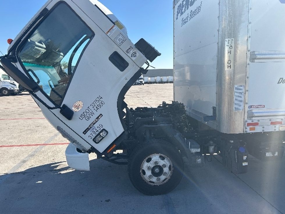 Light Duty Box Truck-Light and Medium Duty Trucks-Isuzu-2021-NPR-Phoenix-AZ-87,499\n\t\tmiles-$ 47,750 - Image 23