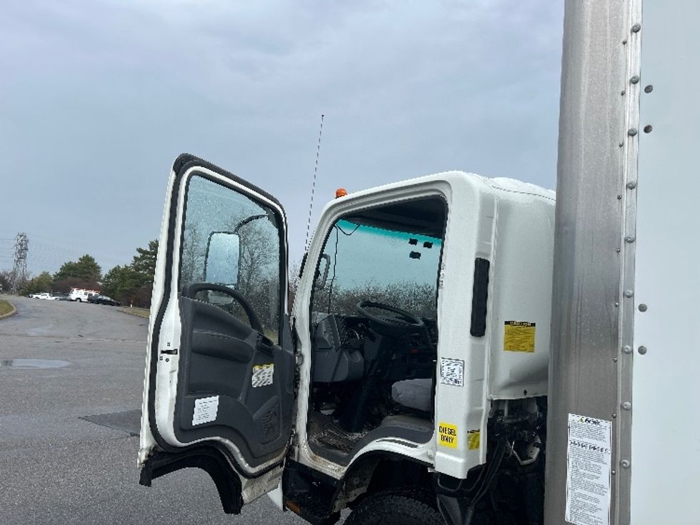 Light Duty Box Truck-Light and Medium Duty Trucks-Isuzu-2021-NPR-Rochester-NY-198,354\n\t\tmiles-$ 23,250 - Image 16