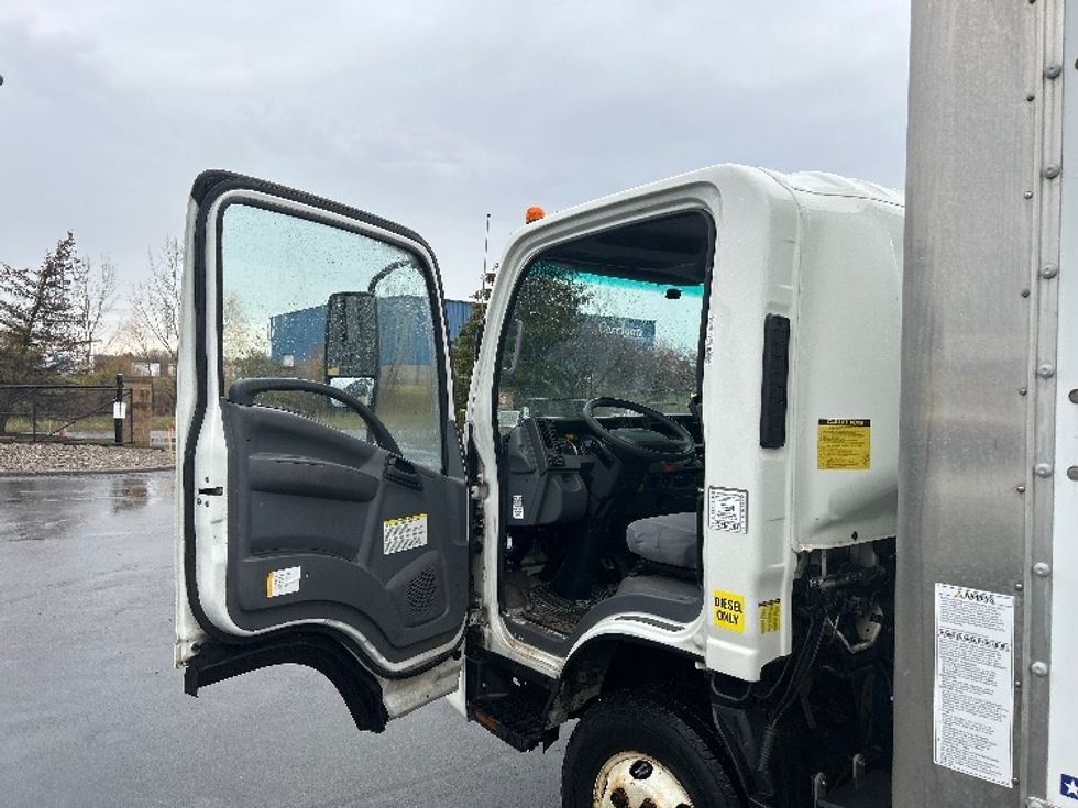 Light Duty Box Truck-Light and Medium Duty Trucks-Isuzu-2021-NPR-Rochester-NY-226,550\n\t\tmiles-$ 23,250 - Image 16
