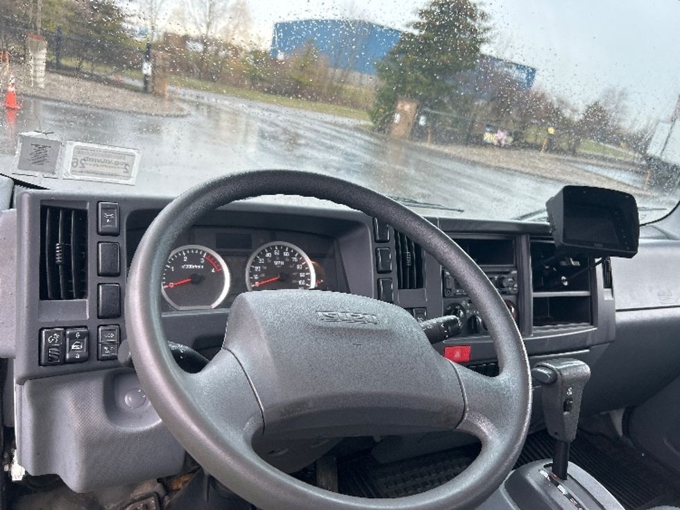 Light Duty Box Truck-Light and Medium Duty Trucks-Isuzu-2021-NPR-Rochester-NY-226,550\n\t\tmiles-$ 23,250 - Image 17