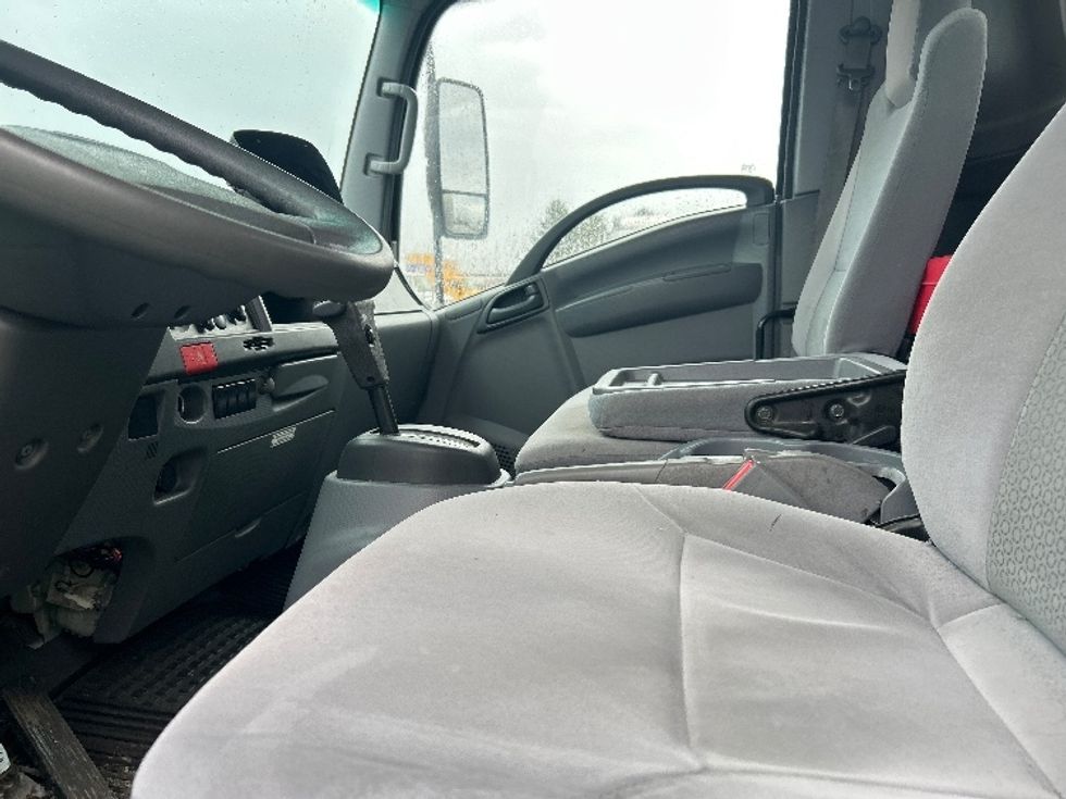 Light Duty Box Truck-Light and Medium Duty Trucks-Isuzu-2021-NPR-Rochester-NY-226,550\n\t\tmiles-$ 23,250 - Image 19